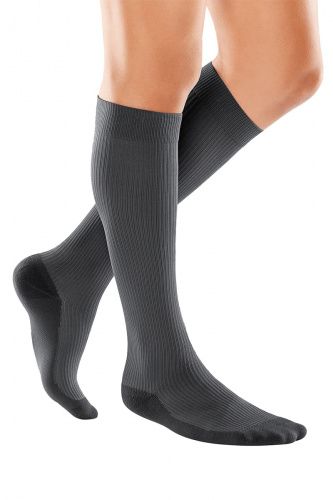 Мужские профилактические компрессионные гольфы medi travel 177M / 178M